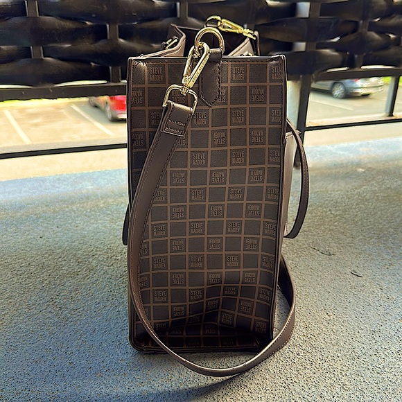 COPY - Steve Madden 2 piece ToteBag with Detachable Crossbody & Smaller purse/p… - Picture 12 of 16